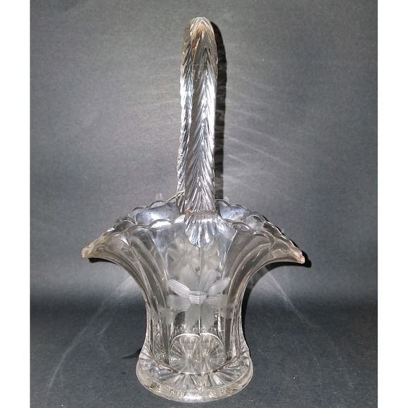 Other - Duncan and Miller 9" Glass Bride's Basket‎